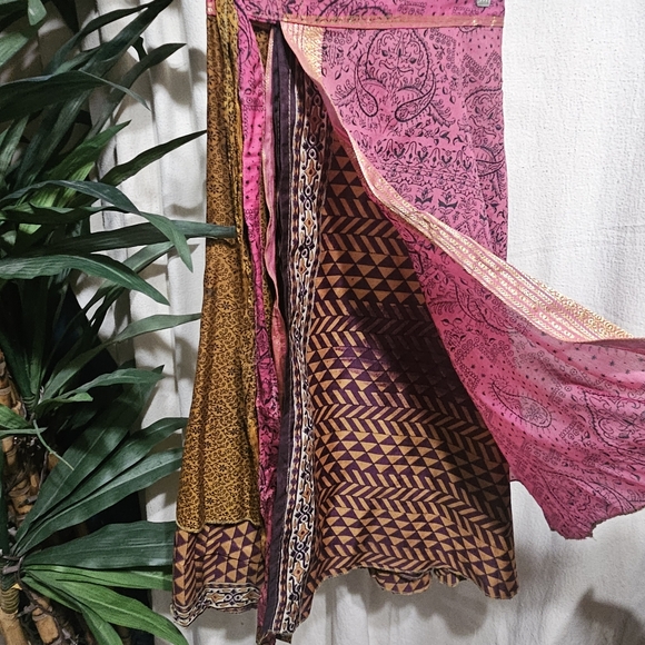 Earthbound Sari Silk Wrap Medium Length Skirt Small - Picture 2 of 6